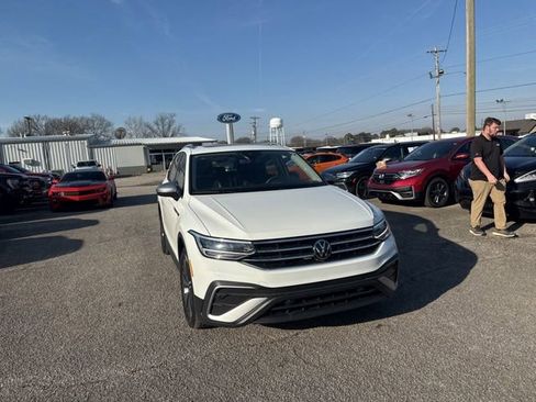 Used 2024 Volkswagen Tiguan Wolfsburg Edition image 8