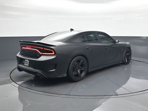 Used 2018 Dodge Charger SRT Hellcat w/ Harman/Kardon Audio Group image 7