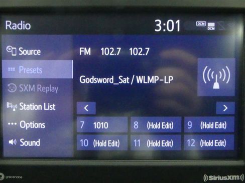 Used 2022 Toyota RAV4 XLE image 10