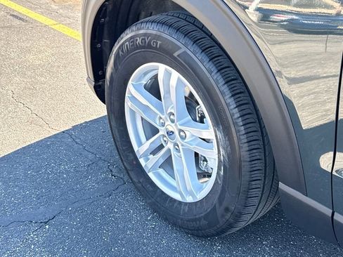 Certified 2023 Ford Explorer XLT w/ Equipment Group 202A image 18