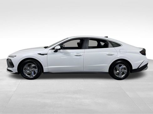 New 2026 Hyundai Sonata SE FWD image 2
