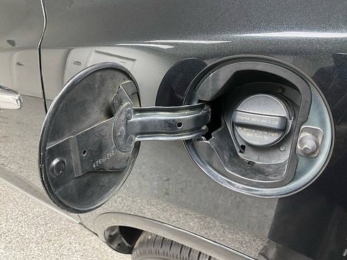 Used 2014 Buick Enclave Leather w/ Trailering Provision Package image 28