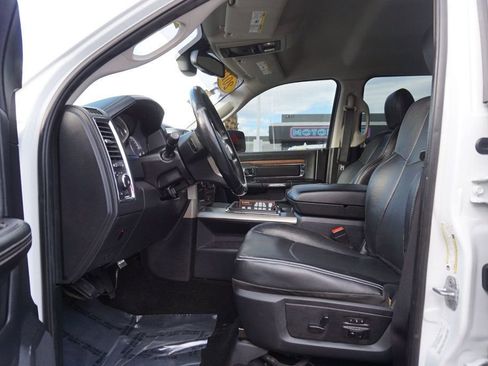 Used 2014 RAM 2500 Laramie w/ Protection Group image 17