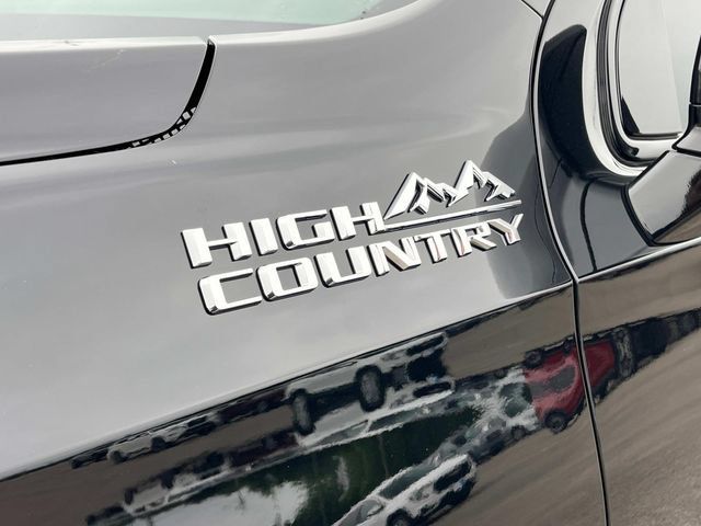 New 2026 Chevrolet Tahoe High Country AWD/4WD image 14