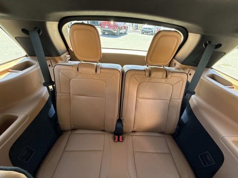 Certified 2024 Lincoln Aviator Black Label image 18