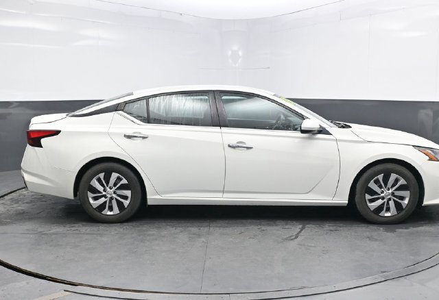 Used 2021 Nissan Altima 2.5 S FWD image 9