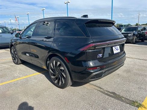 New 2025 Lincoln Nautilus Reserve w/ Jet Appearance Package image 7