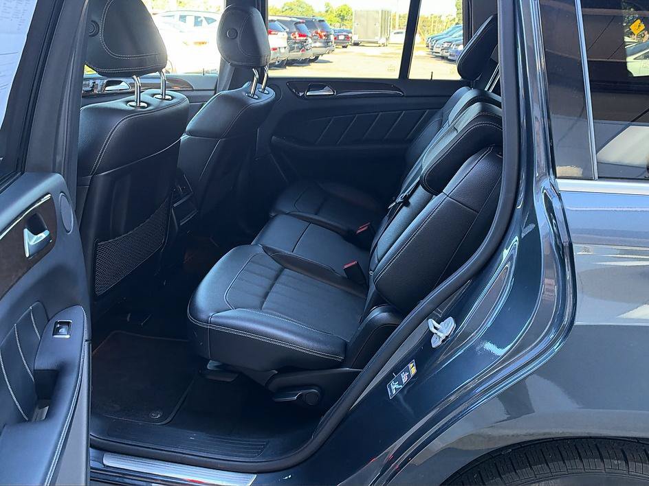 Used 2015 Mercedes-Benz GL 450 4MATIC image 18