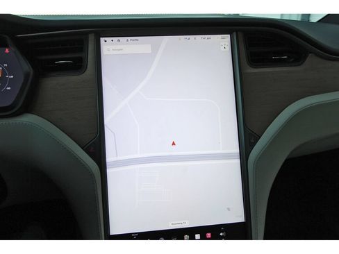 Used 2020 Tesla Model X Long Range AWD/4WD image 24