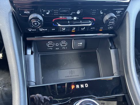 New 2025 Jeep Grand Cherokee Altitude image 26