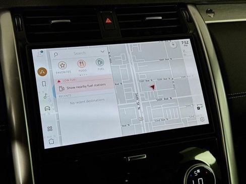 New 2026 Land Rover Discovery Limited Edition image 16