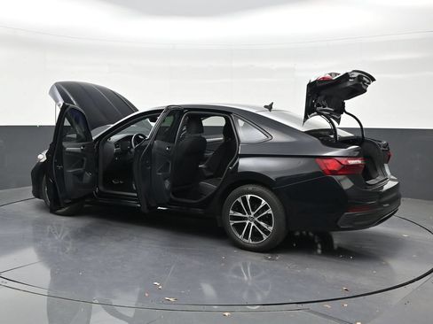 Used 2024 Volkswagen Jetta Sport FWD image 31