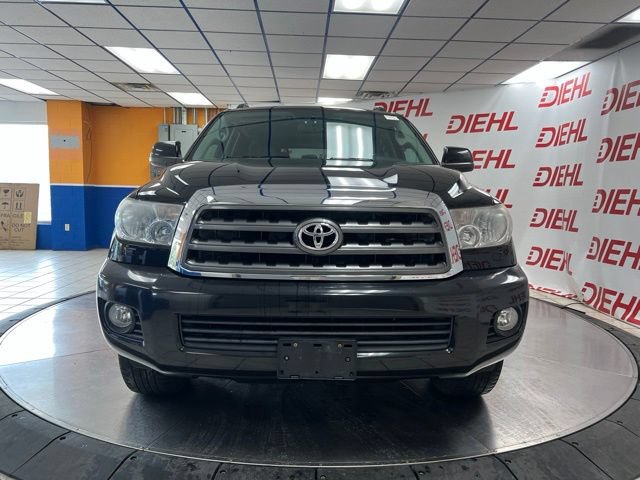 Used 2014 Toyota Sequoia SR5 w/ Premium Package AWD/4WD image 2