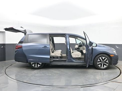 Used 2025 Honda Odyssey EX-L image 55
