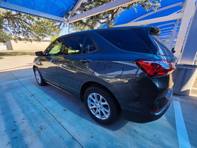 Used 2018 Chevrolet Equinox LS FWD image 3