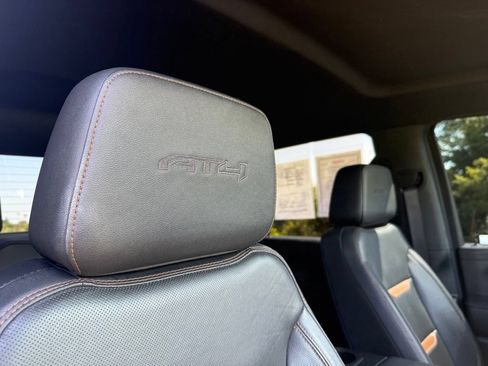 Used 2022 GMC Sierra 2500 AT4 AWD/4WD image 29