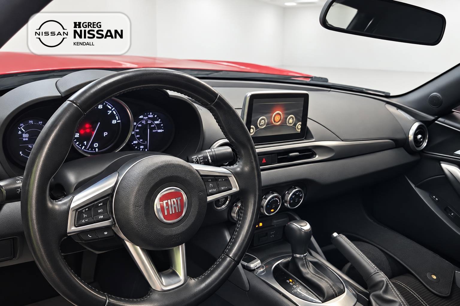Used 2017 FIAT 124 Spider RWD image 10