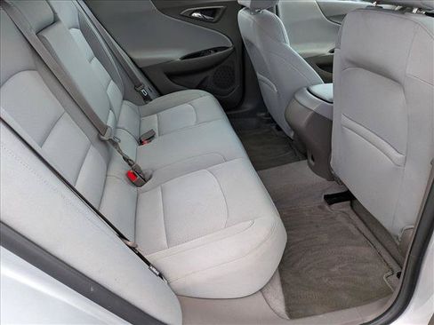 Used 2018 Chevrolet Malibu LS FWD image 18