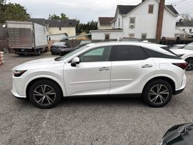 Used 2024 Lexus RX 350 Premium w/ Accessory Package (Z1) AWD/4WD image 5
