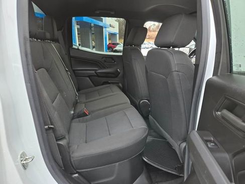 Used 2023 Chevrolet Colorado W/T image 15