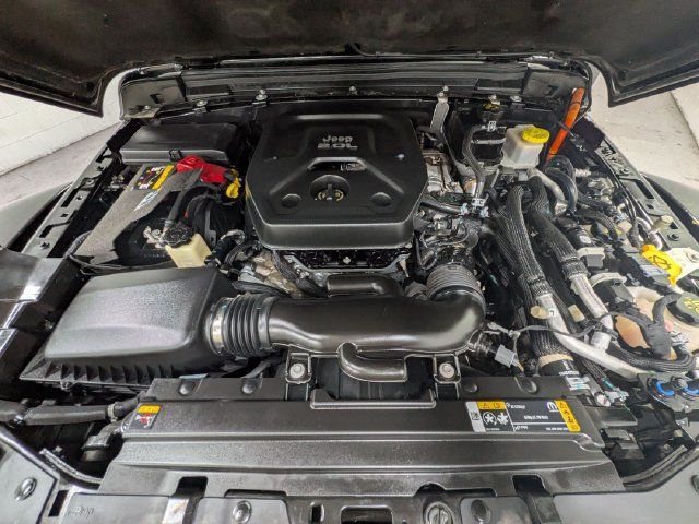 Used 2021 Jeep Wrangler Unlimited Rubicon 4xe AWD/4WD image 30