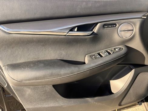 Certified 2025 INFINITI QX50 Luxe image 11