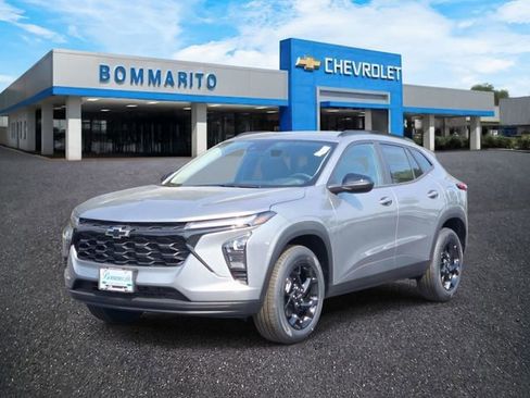 New 2026 Chevrolet Trax LT w/ Driver Confidence Package FWD image 1