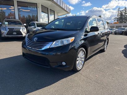 Used 2015 Toyota Sienna XLE w/ XLE Navigation Package