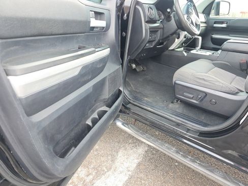 Used 2014 Toyota Tundra SR5 image 11