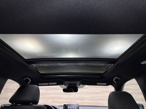 Used 2025 Honda Pilot Black Edition image 11