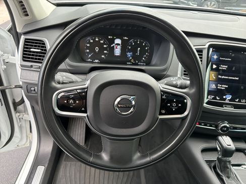 Used 2020 Volvo XC90 T6 Momentum w/ Protection Package Premier AWD/4WD image 18