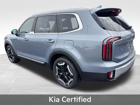 Used 2024 Kia Telluride EX w/ EX Captain's Chair Package AWD/4WD image 5