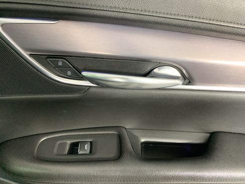 Used 2019 Cadillac XT5 Premium Luxury FWD image 41