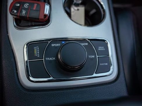 Used 2018 Jeep Grand Cherokee Trackhawk AWD/4WD image 23
