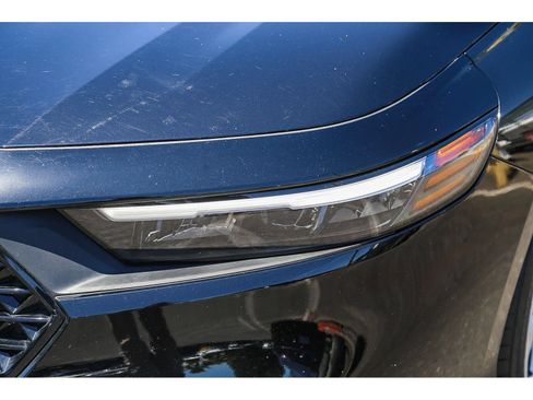 Used 2025 Honda Accord LX image 7