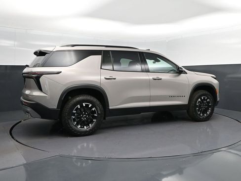 New 2026 Chevrolet Traverse Z71 w/ Enhanced Driving Package AWD/4WD image 8