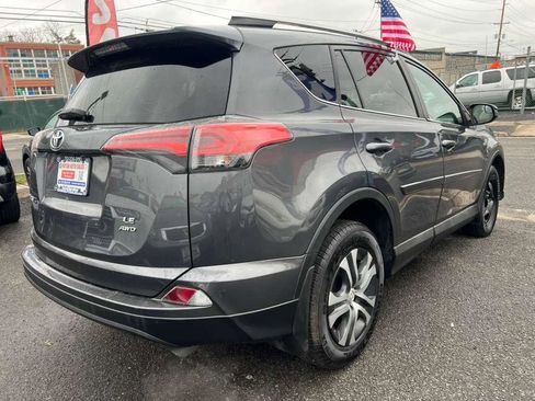Used 2018 Toyota RAV4 LE w/ All Weather Liner Package image 11