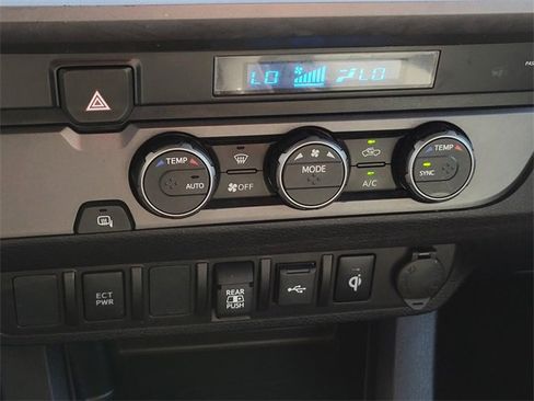 Used 2023 Toyota Tacoma TRD Sport image 23