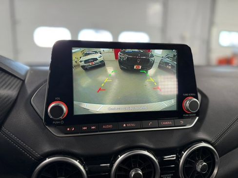 Used 2022 Nissan Sentra SV w/ Trunk Package image 16