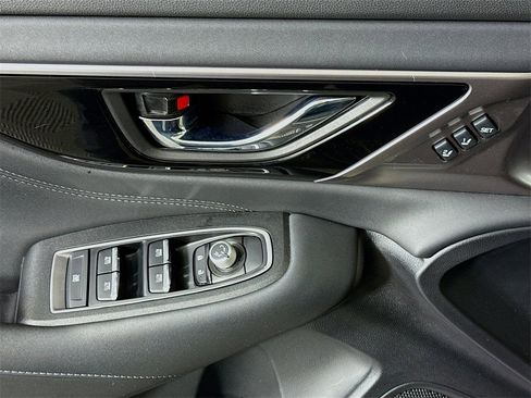 Certified 2025 Subaru Outback Limited XT image 26