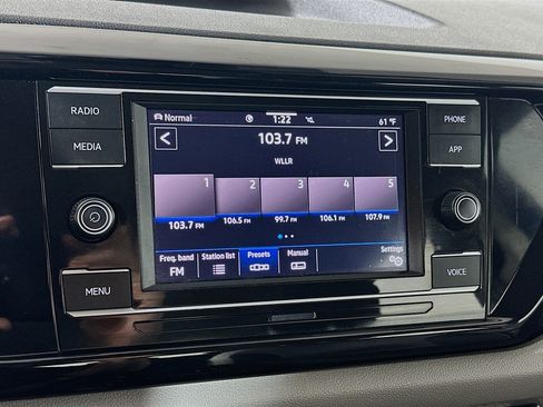 Certified 2024 Volkswagen Taos S AWD/4WD image 15