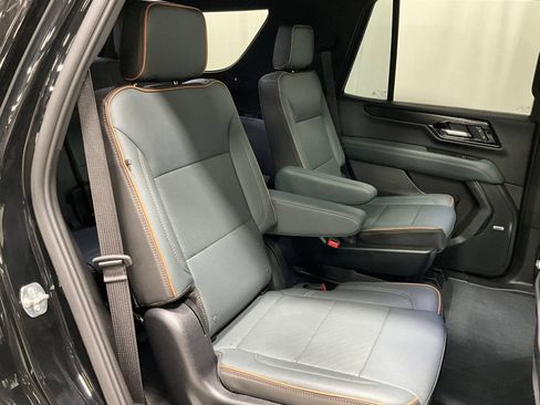 Used 2025 GMC Yukon AT4 w/ AT4 Premium Package AWD/4WD image 25