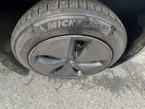 Used 2020 Tesla Model 3 Standard Range image 28