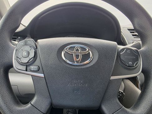 Used 2012 Toyota Camry LE FWD image 14