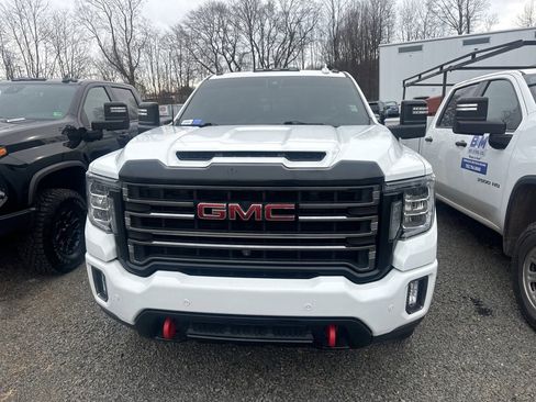 Used 2021 GMC Sierra 2500 AT4 w/ AT4 Premium Plus Package image 2