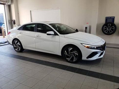 New 2026 Hyundai Elantra Limited image 1