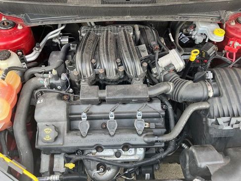 Used 2009 Chrysler Sebring Touring w/ Electronics Convenience Group image 30