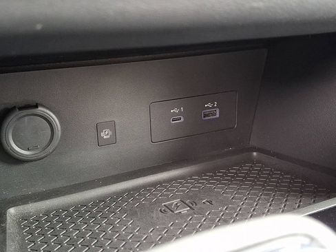 Used 2023 Nissan Pathfinder SL AWD/4WD image 26