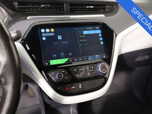 Used 2020 Chevrolet Bolt Premier w/ Infotainment Package image 5