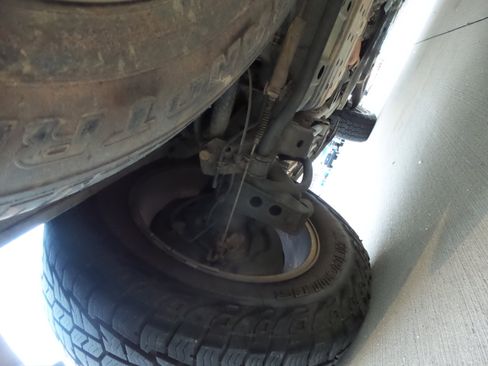 Used 2003 Toyota Land Cruiser image 57